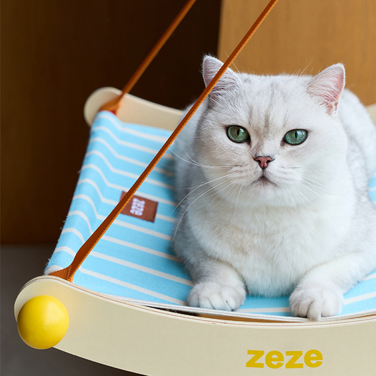 zeze Striped Hanging Cat Hammock — Suction-Cup Window Perch