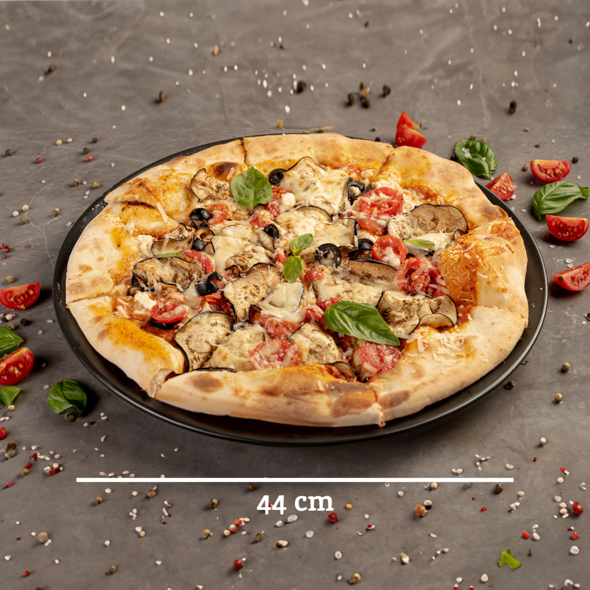 Black Stoneware Pizza Plate | Hygge