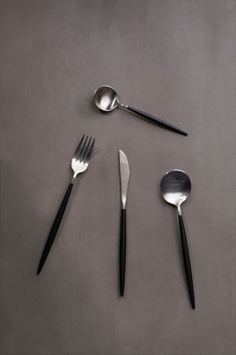 16 Piece Matte Silver And Black Cutlery Set | Avie