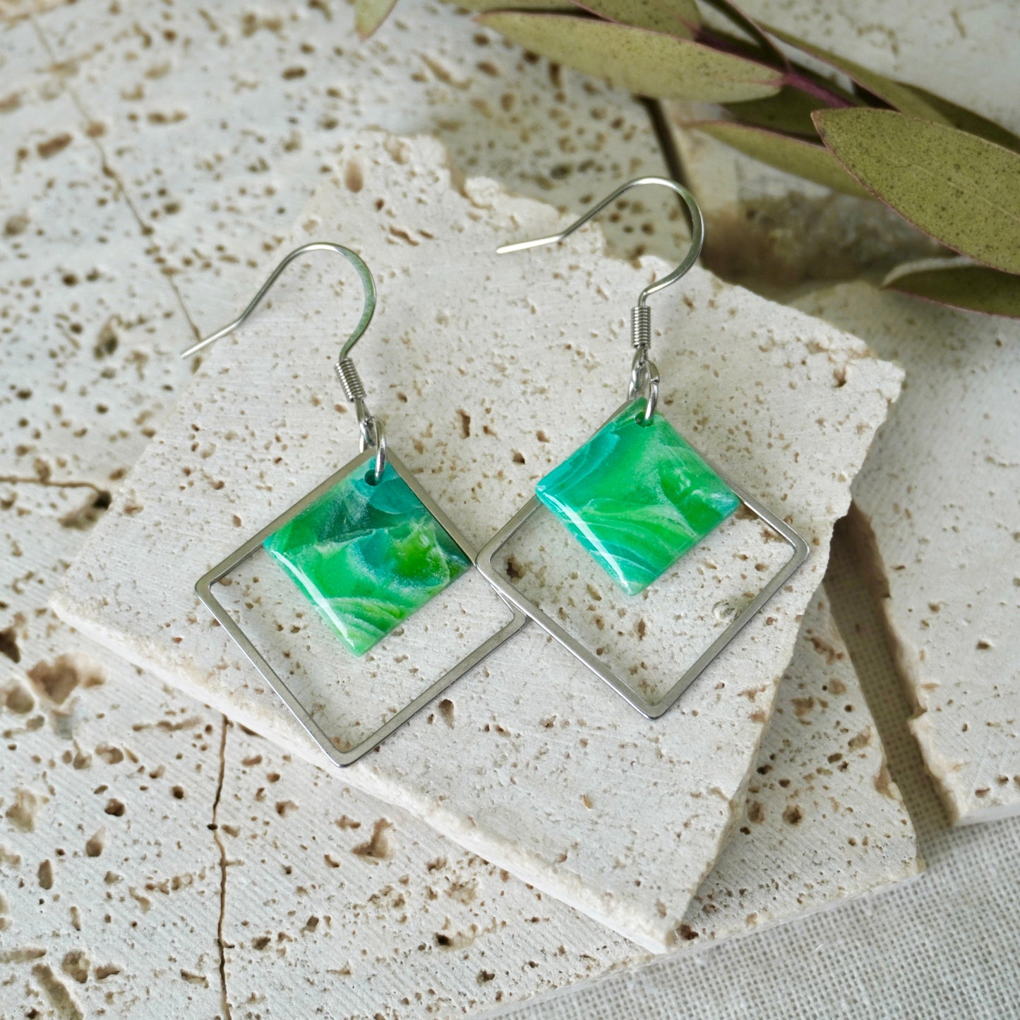 Precious Hook Square