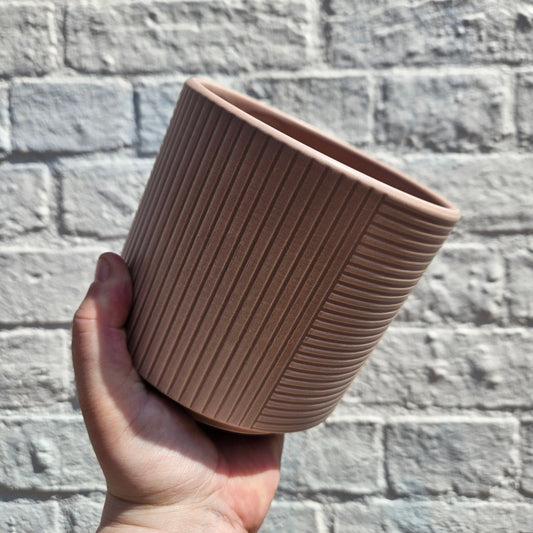 Groove pots (Various colours and sizes)