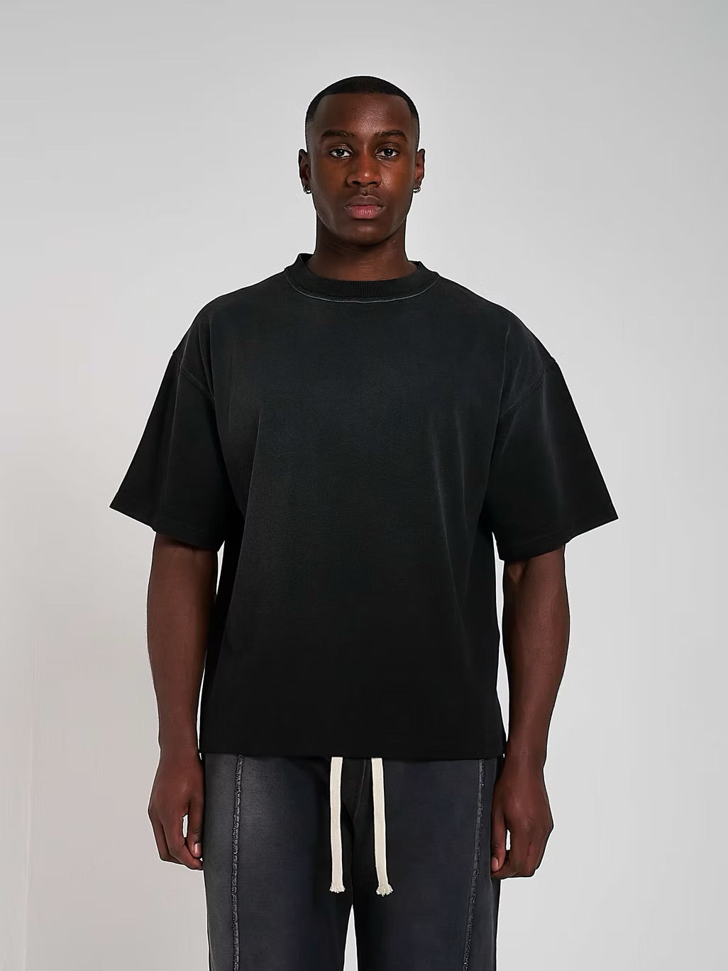 BLANK HEAVYWEIGHT FADE OUT TEE BLACK