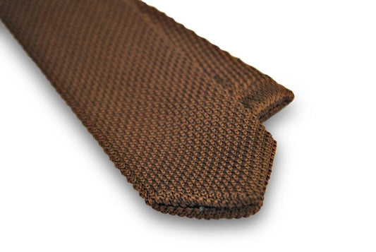 chocolate brown knitted tie with pointed end in standard 8cm width