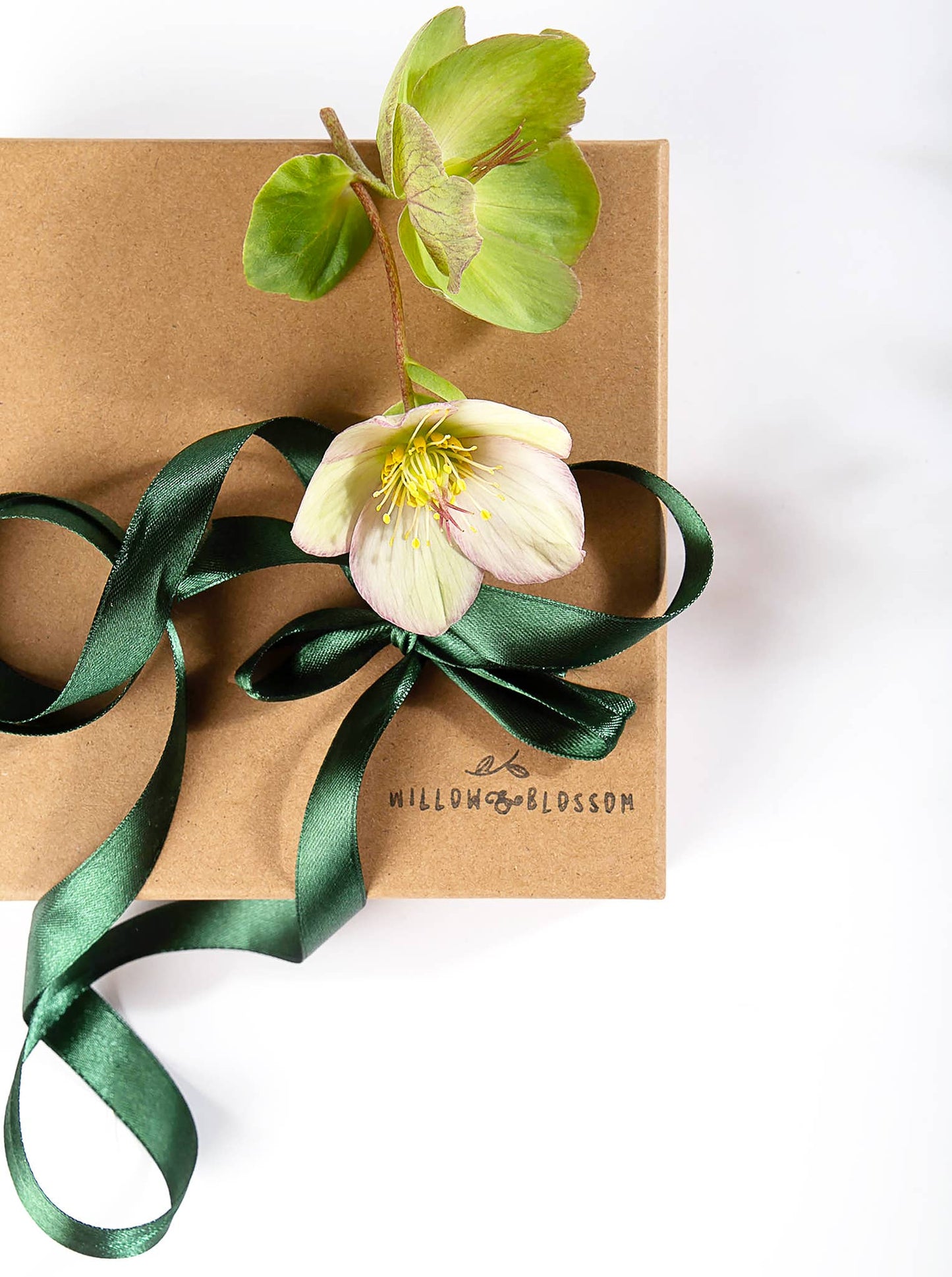 The Florist Gift Set - The Secret Garden candle & hanging wax melt