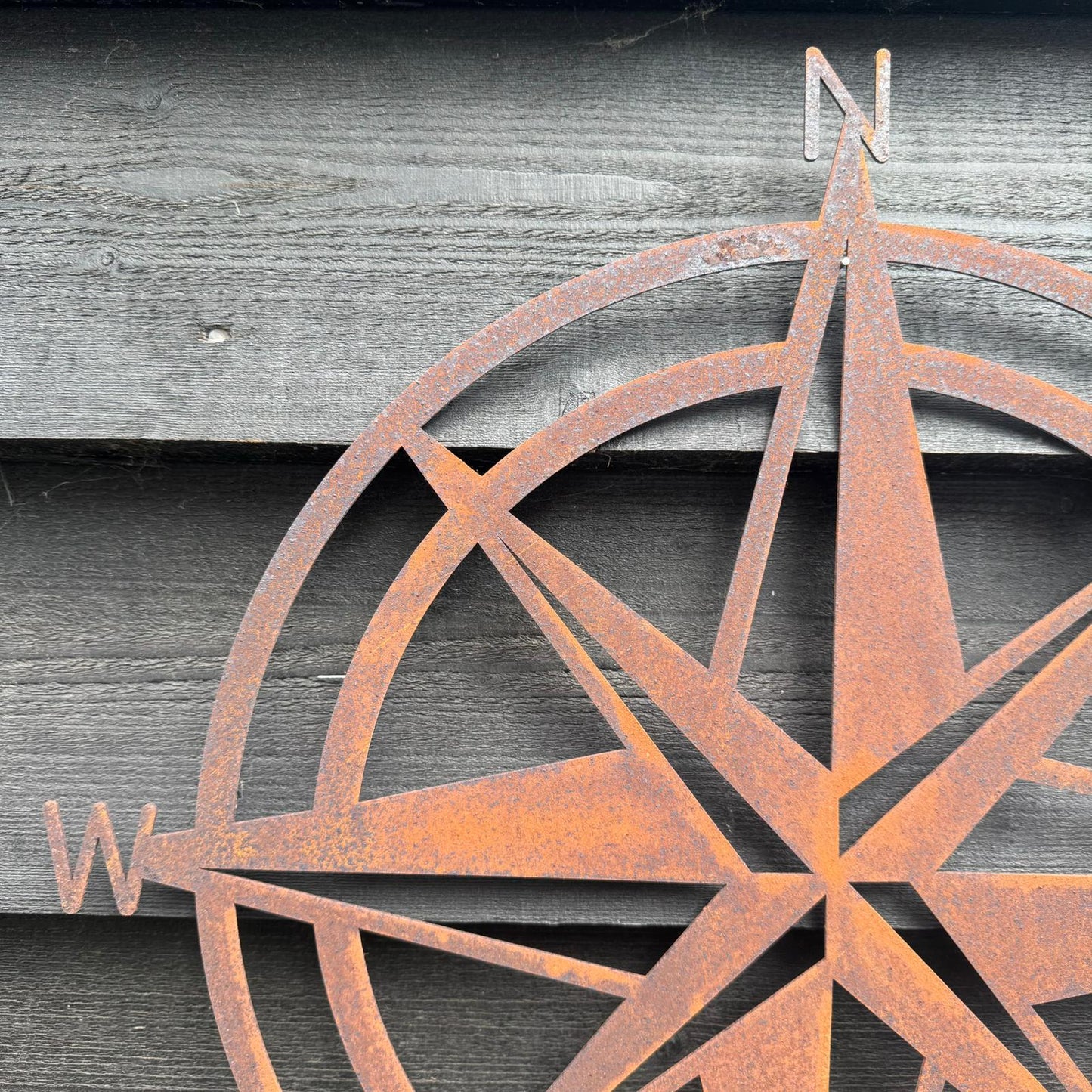 Rusty Compass Sign Wall Decoration