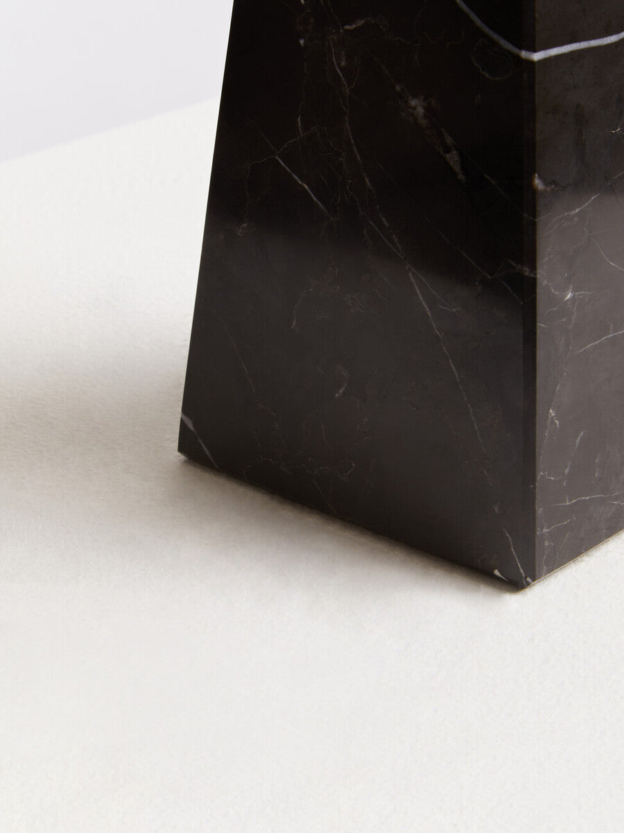 Salmo Small Black Marble Obelisk