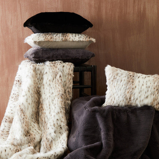 Bosie Grey Square Fur Cushion | Lamina