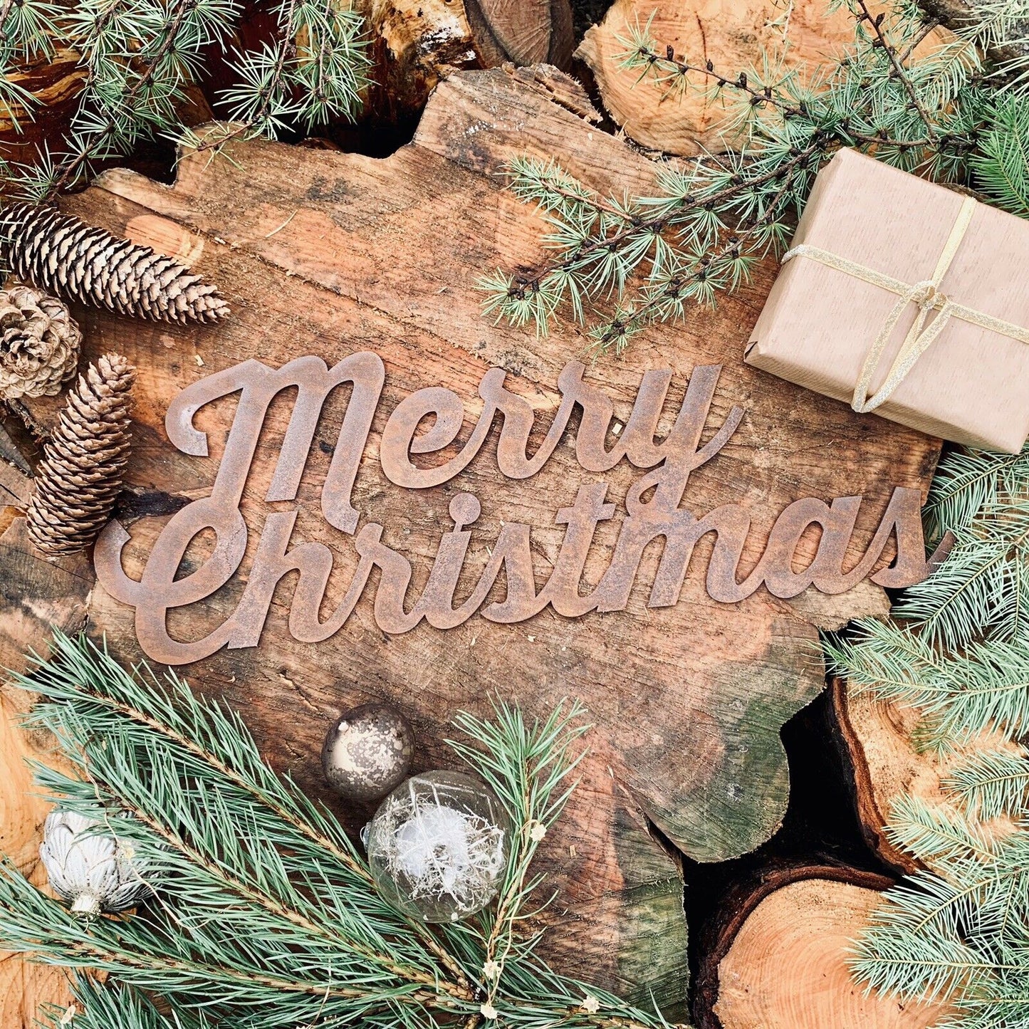 Rusty Metal Merry Christmas Sign