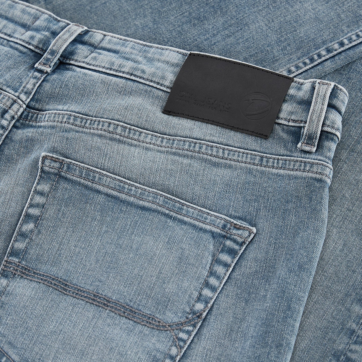 Alaska straight fit jeans in Steel Blue