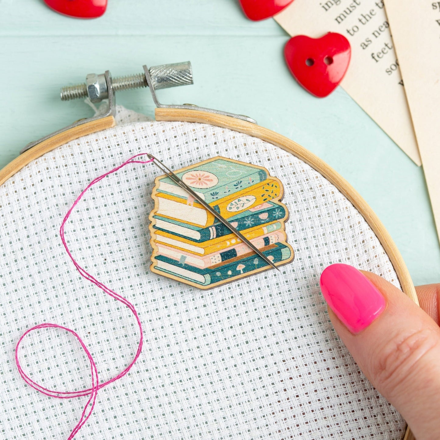 Book Lover Magnetic Needle Minder