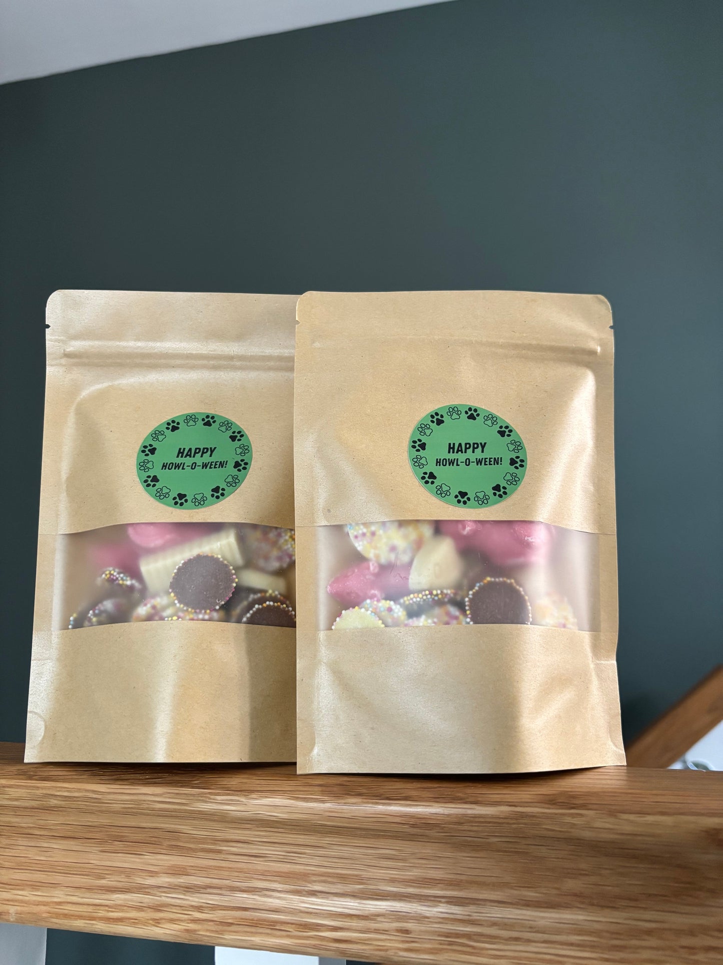 Happy Howl-o-ween Treat Pick n Mix Chocolate Treats 150g (Halloween)