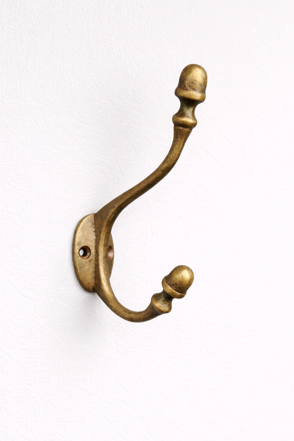 Chester Oaknut Antique Metal Wall Hook
