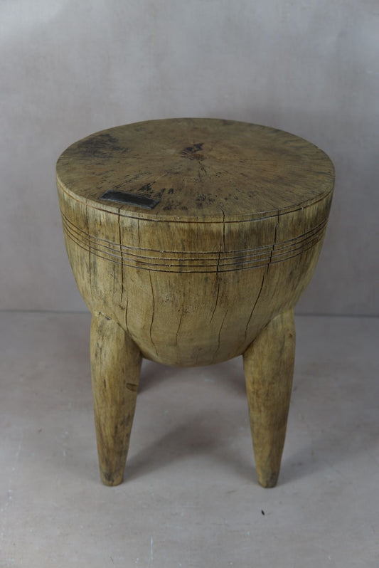 Wood Side Table - Cameroon - 92.4