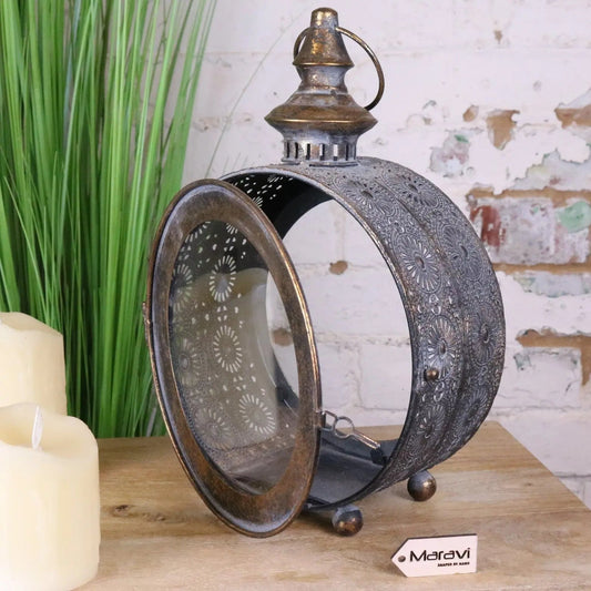 Devra Vintage Style Round Lantern