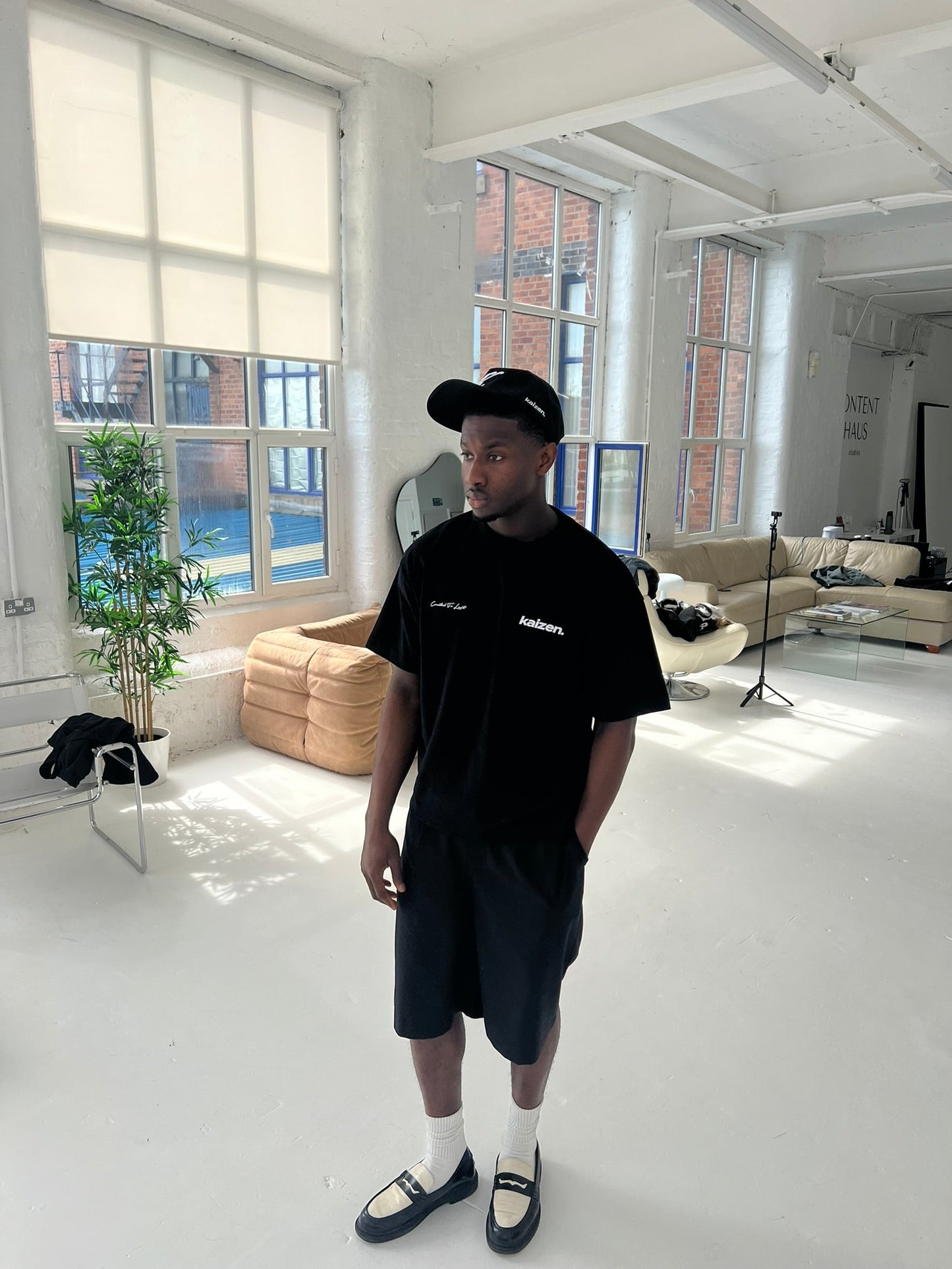 ARCH TEE BLACK