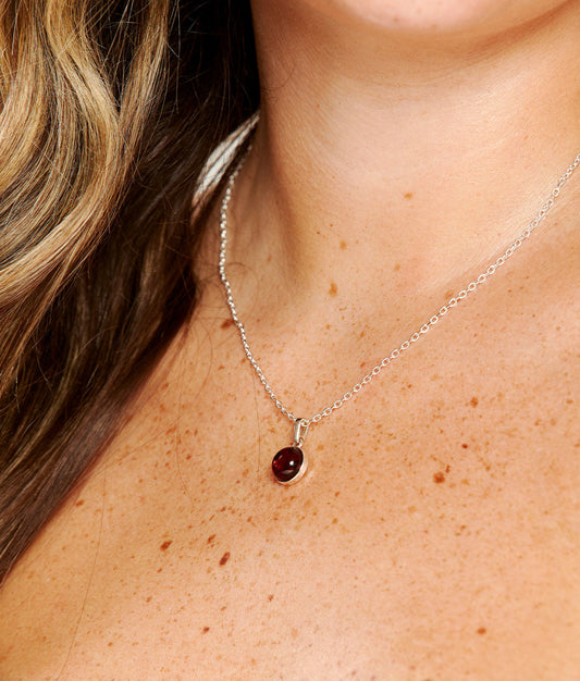 ESSENTIALS Mini Cherry Amber Pendant