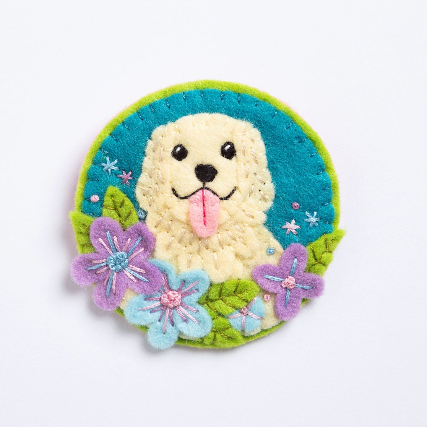 'Golden Retriever' Dog Felt Craft Brooch Kit for Beginners