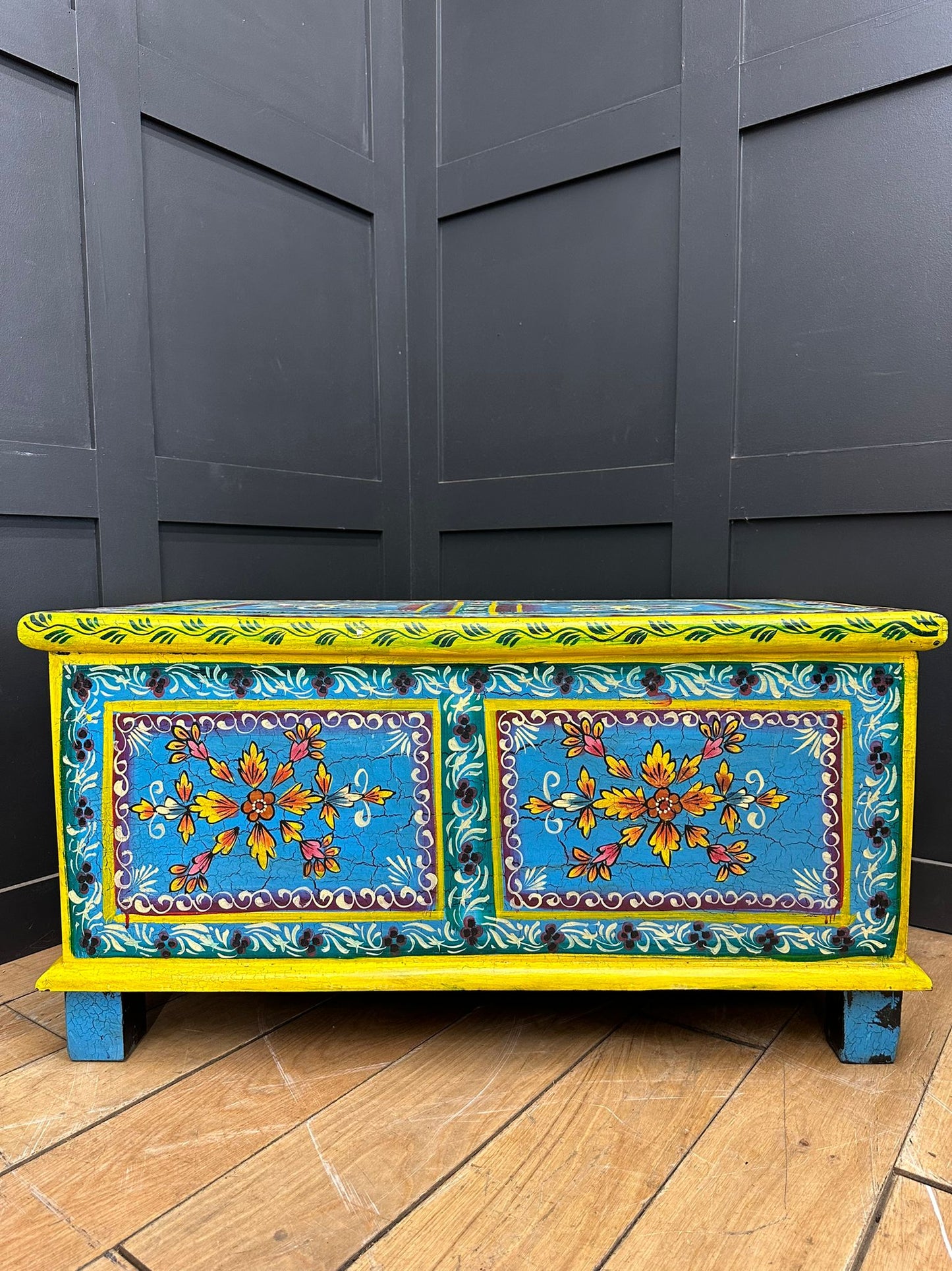 Vintage Indian Hand Painted Trunk Blanket Chest / Coffee Table / Sideboard Blue