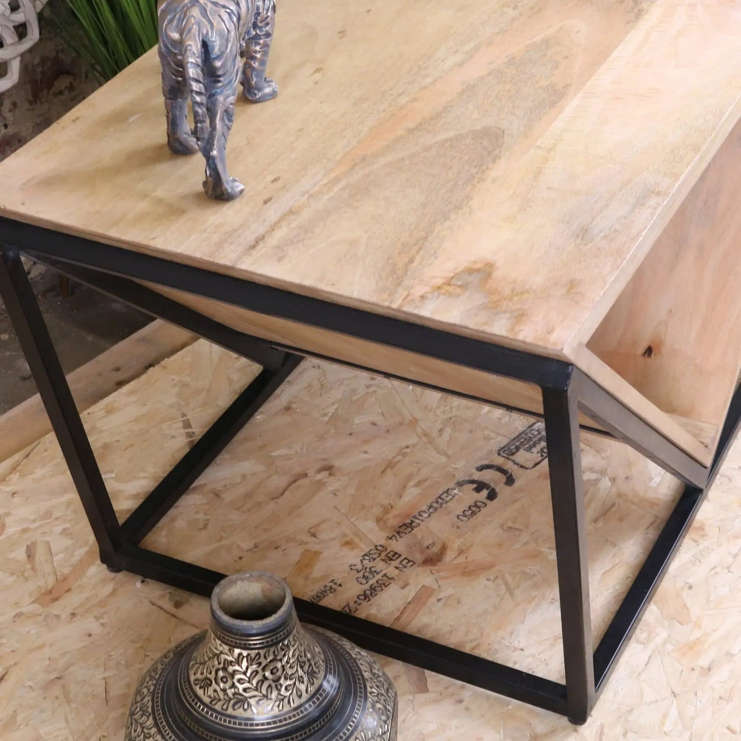 Nilgiri Nook Coffee Table