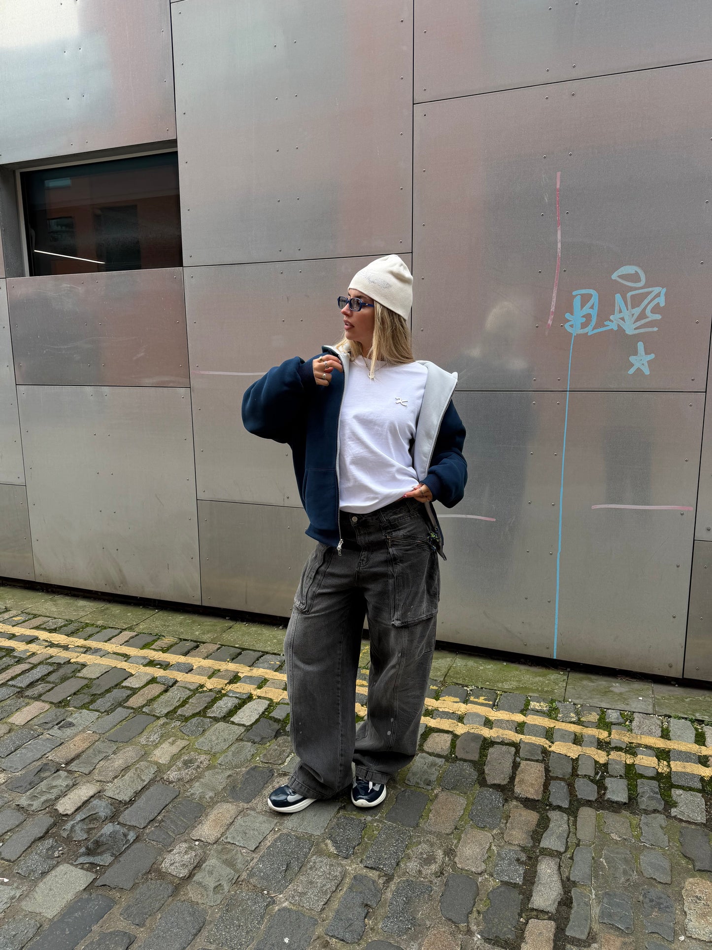NAVY/STONE REVERSIBLE ZIP HOODIE