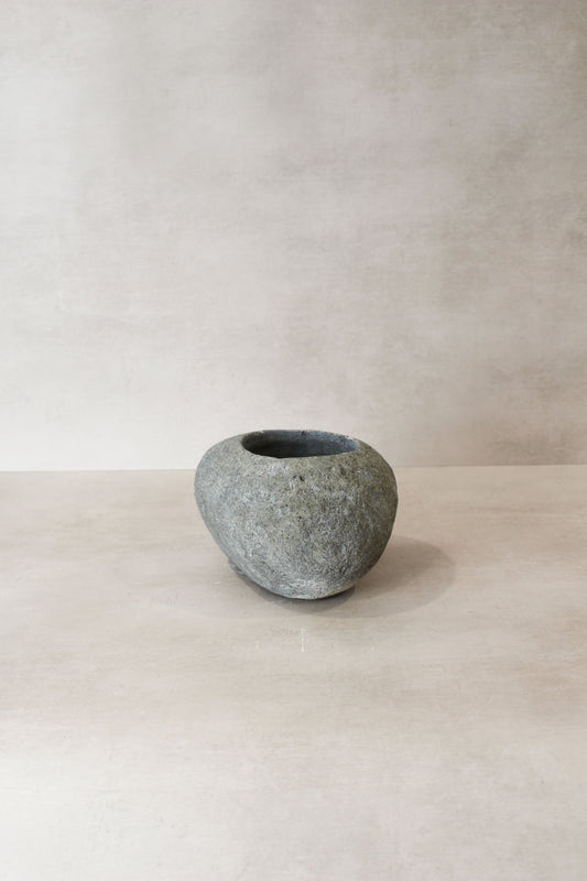 River Stone Planter Pot No10