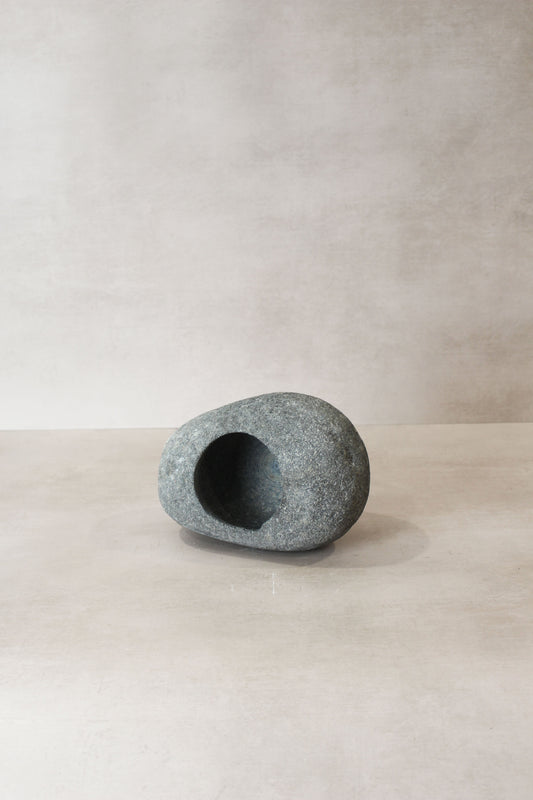 River Stone Planter Pot No12