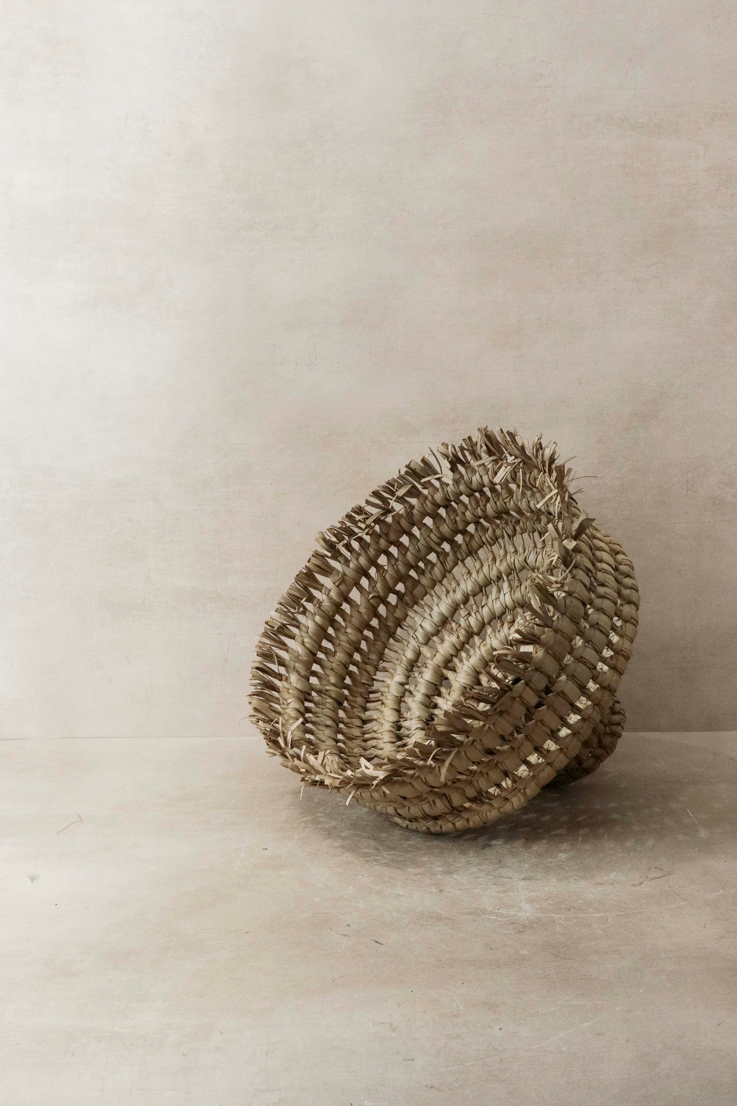 Handmade Palm leaf lamp shade, Mozambique - 13.1