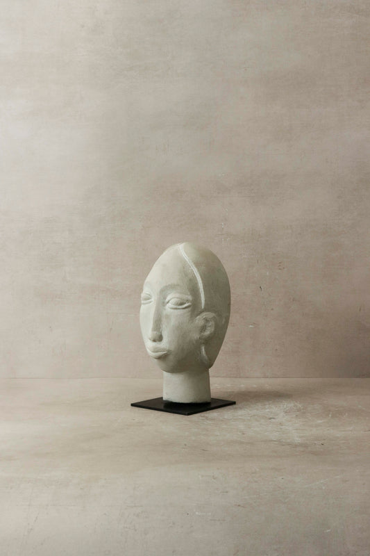 Stone head sculpture by Rizimu Chiwawa, Zimbabwe - 31.05