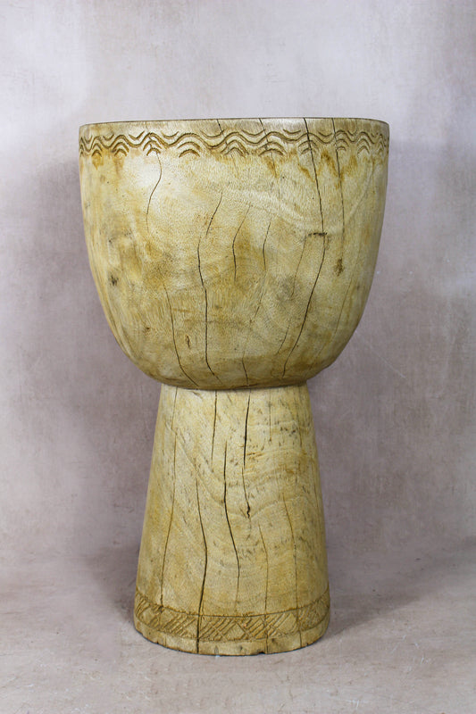 Tapered Wood Side Table - Cameroon - 93.8