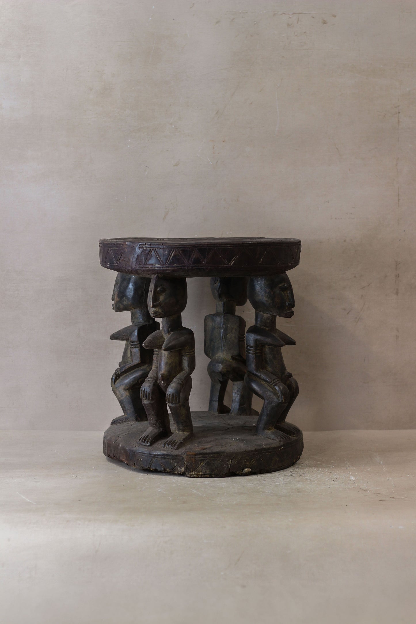 Vintage Baule Wood Side Table 85.1