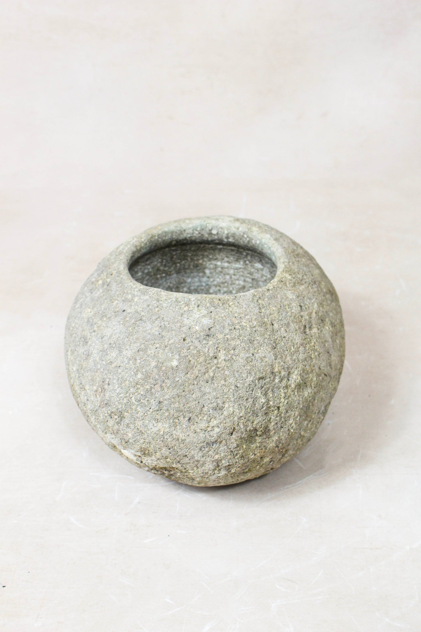 River Stone Planter Pot 22.12