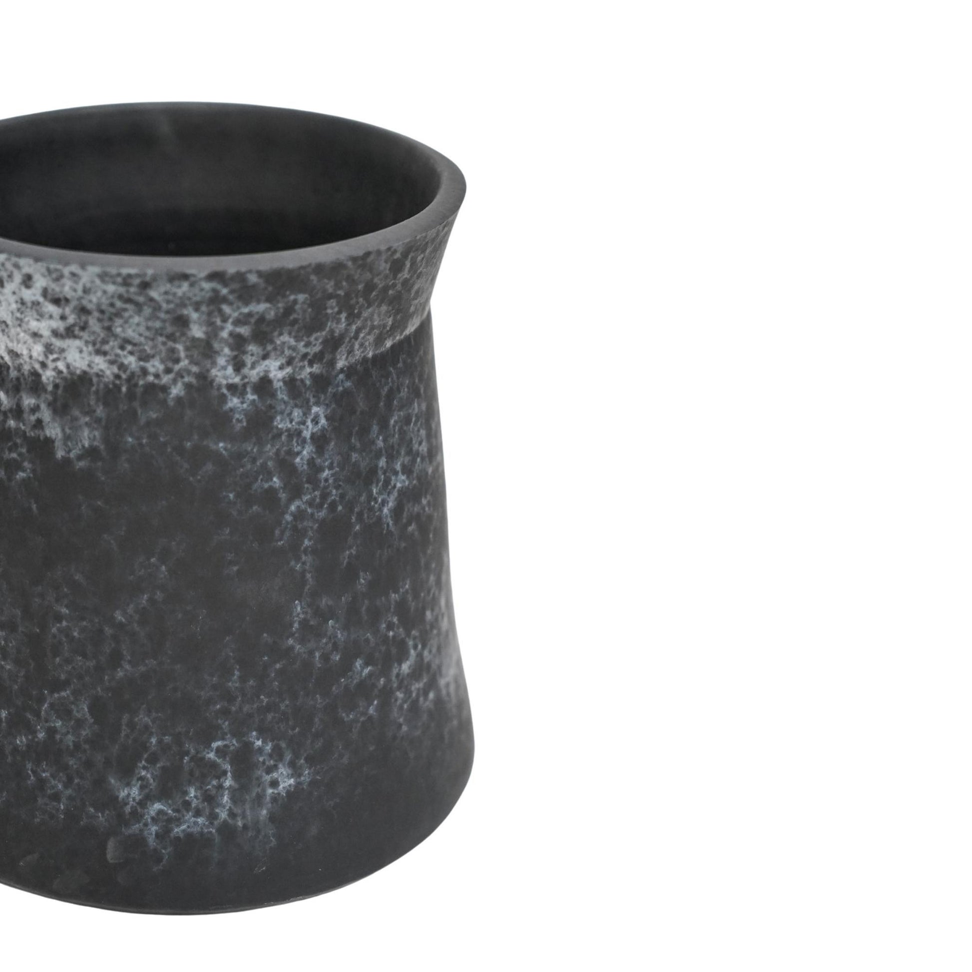 TheFoalyard Ivyline Kew Royal Botanic Gardens Handthrown Planter Basalt