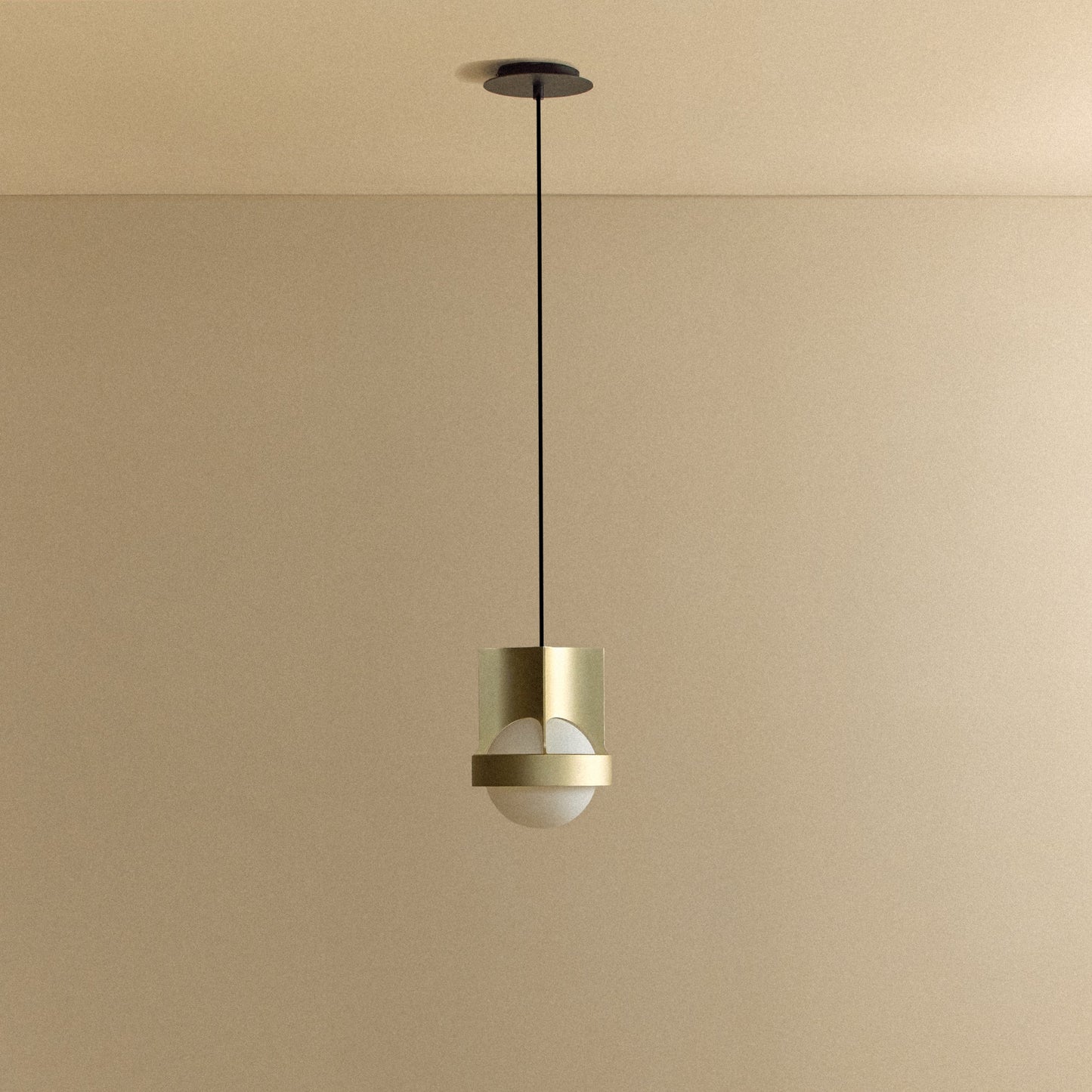 Loop Single Pendant in Gold + Sphere IV