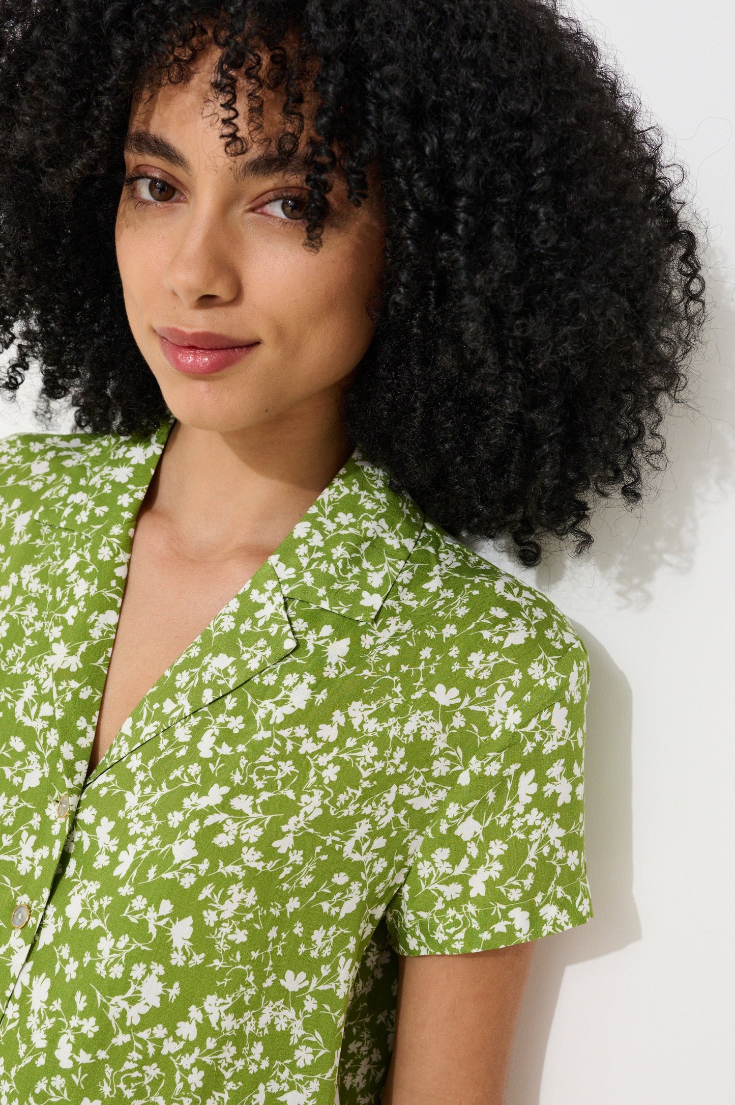Marika Negative Floral Print Short Sleeve Shirt - Green