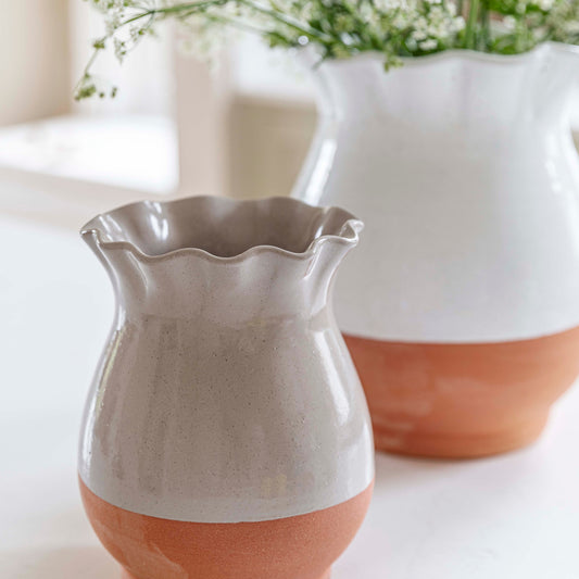 TheFoalyard Ivyline Moreton Ivory & Olive Scalloped Vases