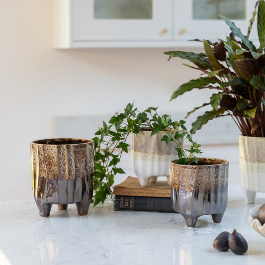 TheFoalyard Ivyline Neve Neutral & Dark 3 Leg Planter