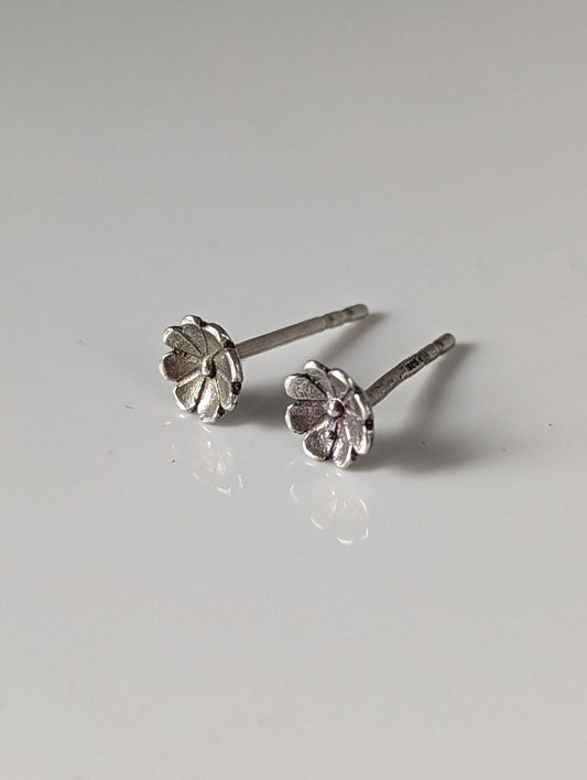 Silver Steed Pansy Stud Earrings