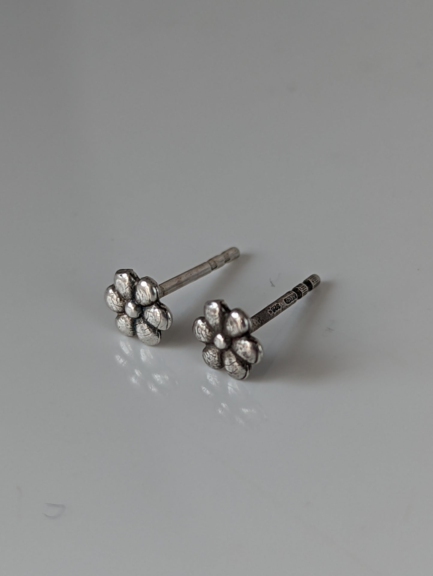 Silver Steed Margaret Flower Stud Earrings