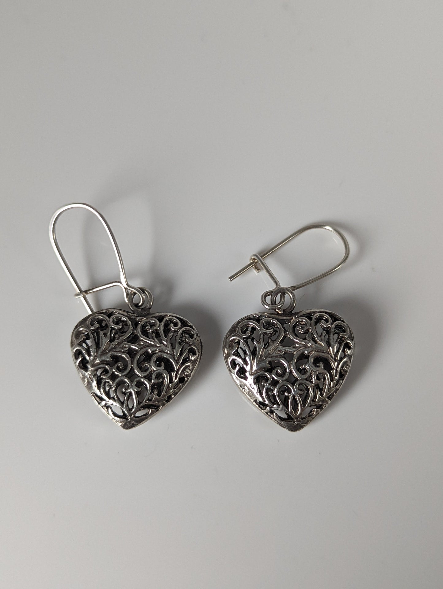 Silver Steed Filigree Heart Dropped Earrings