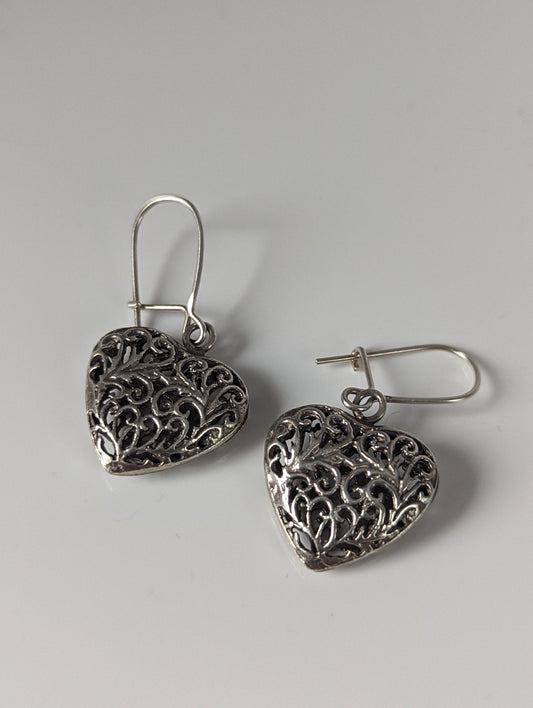 Silver Steed Filigree Heart Dropped Earrings