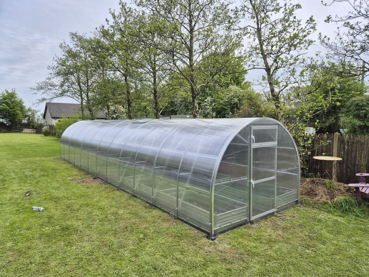DOME 30M² (3M X 10M; 9.8FT X 33FT)