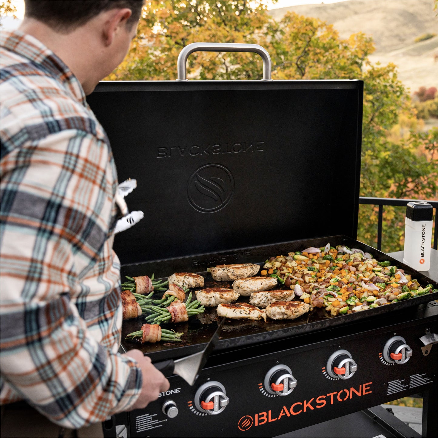 TheFoalyard Blackstone Original 36-inch Griddle with Hood and Folding Shelves - BBQ cooking