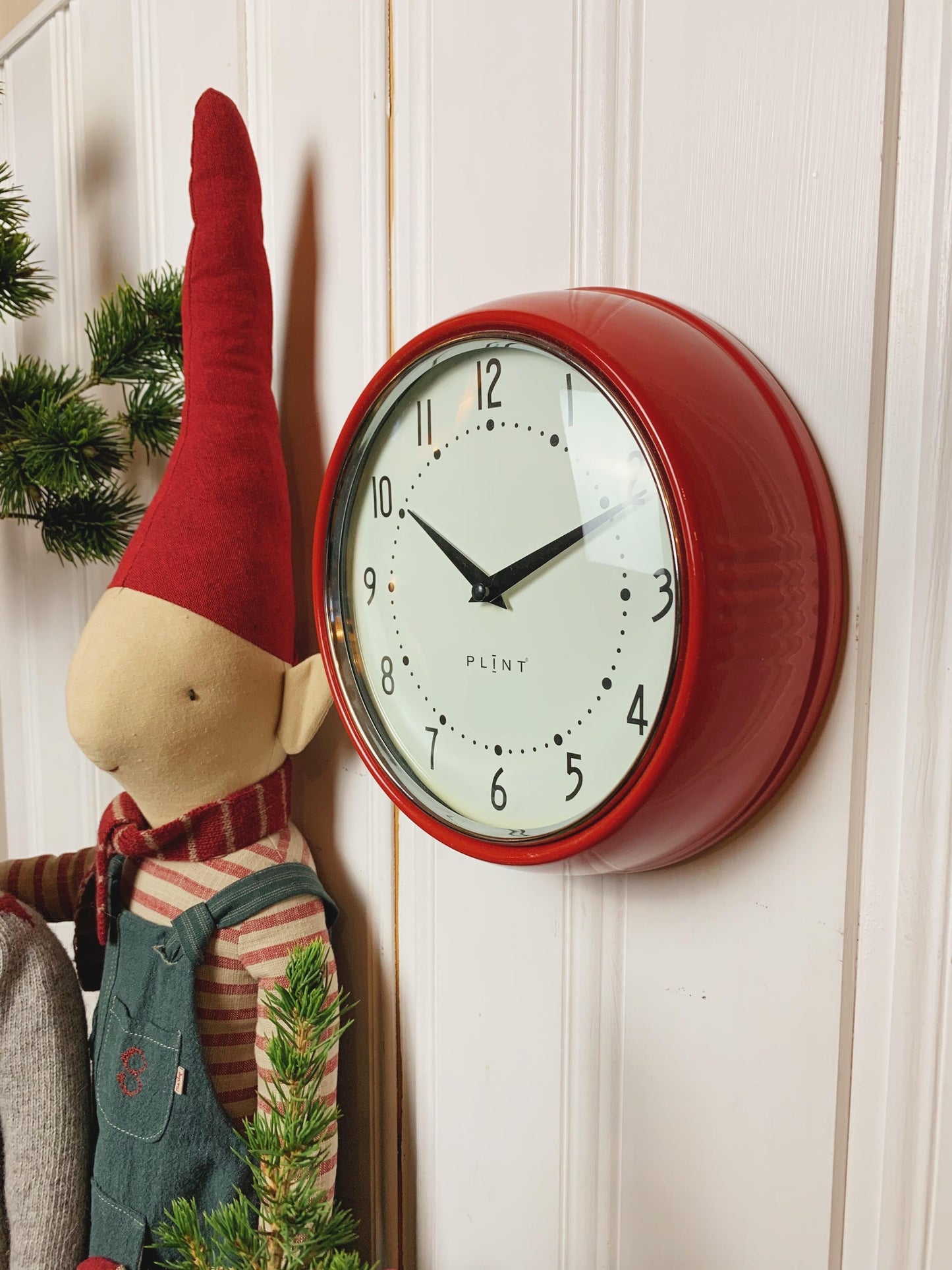 PLINT Retro Wall Clock
