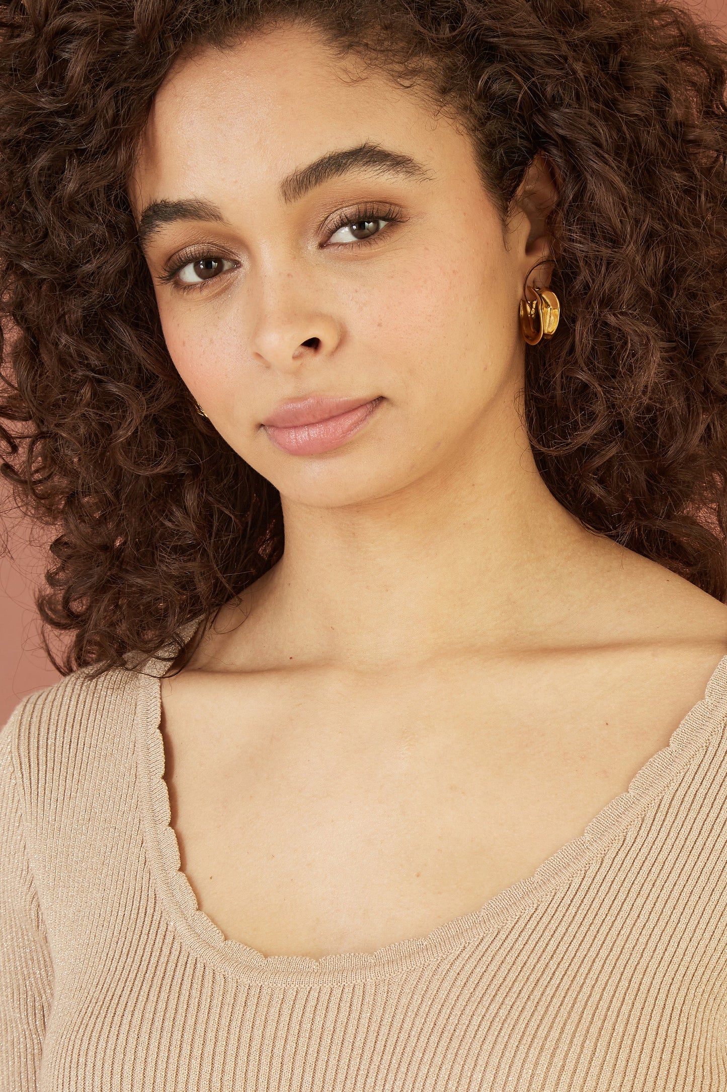 Yumi Gold Metallic Knitted Ribbed Top