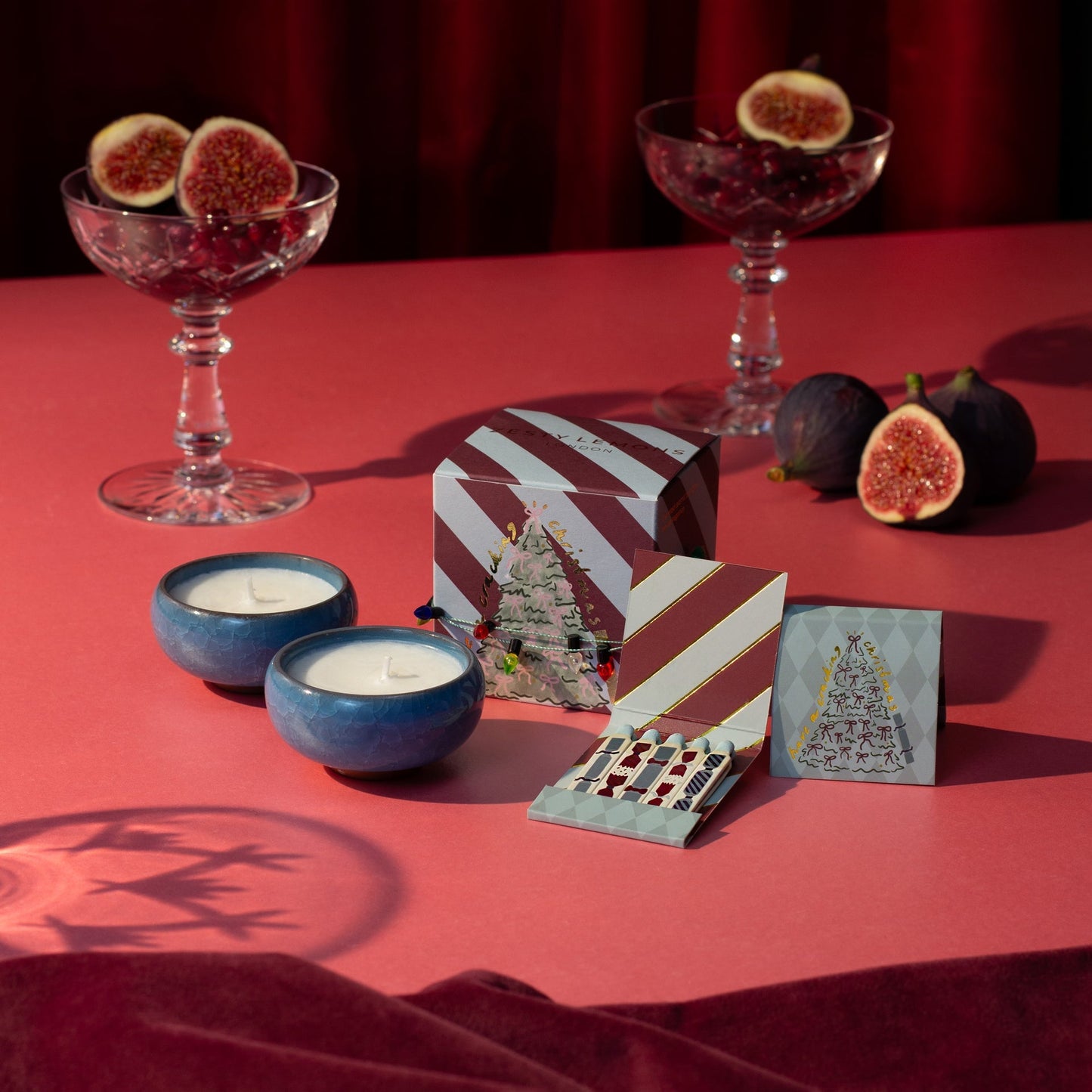 Sparkle Season: Cracking Christmas Tea Lights (Box of 2) - Fireside