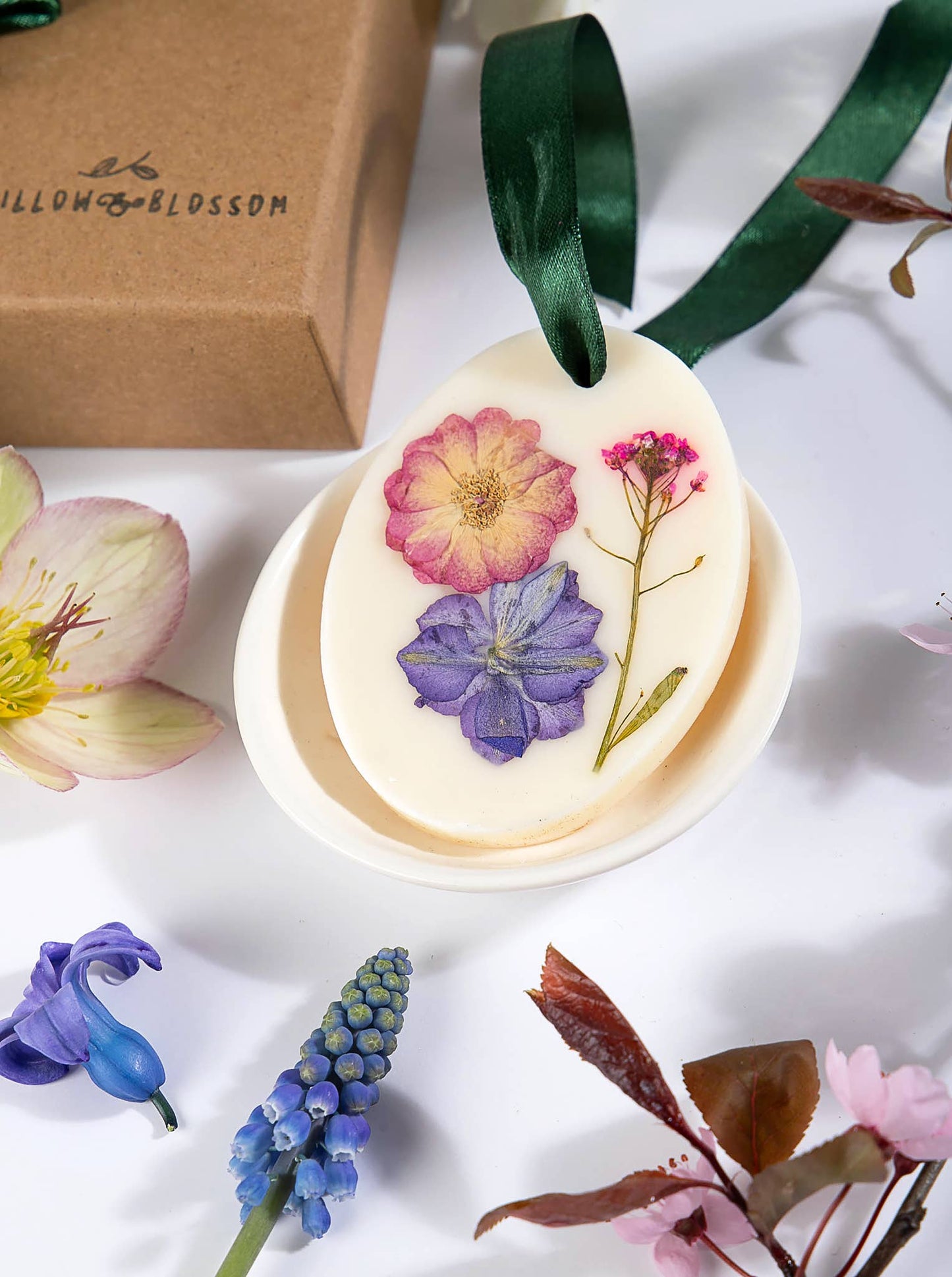 The Florist Gift Set - The Secret Garden candle & hanging wax melt