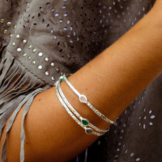 Simi Three Stone Stacking Bangle: Silver Pariba Onyx
