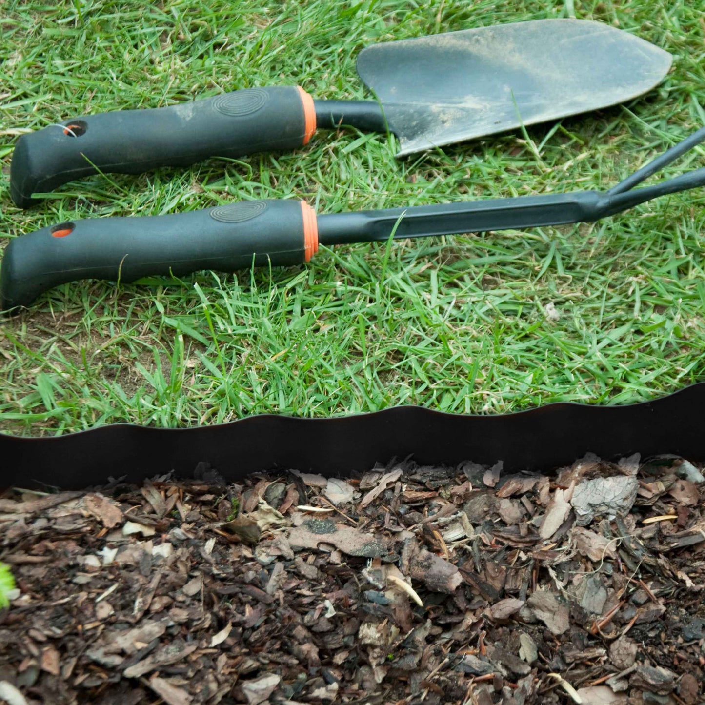 Wavy Plastic Garden Lawn Edging, H=20CM, L=9M, Black