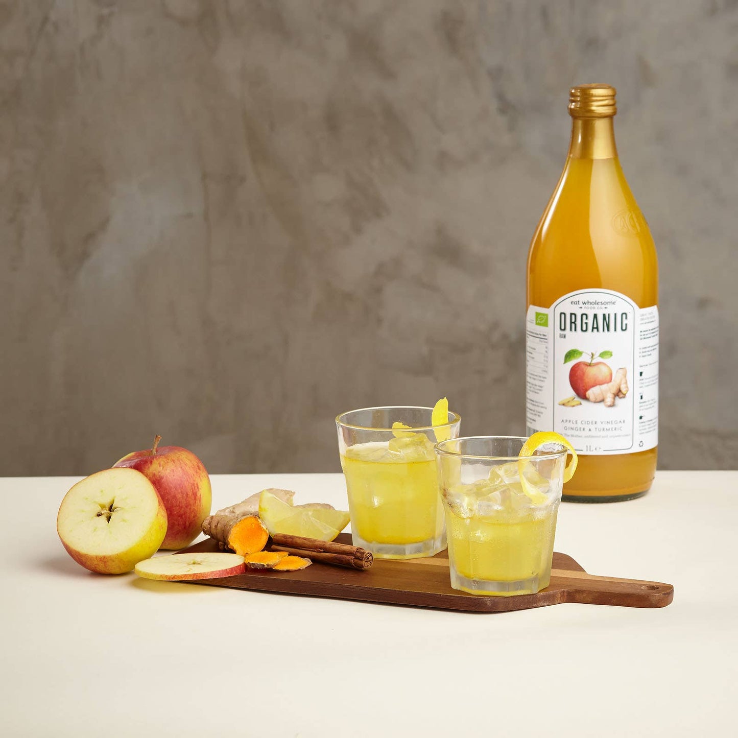 Eat Wholesome Organic Apple Cider Vinegar Ginger Turmeric Chilli 1L – Raw Unfiltered