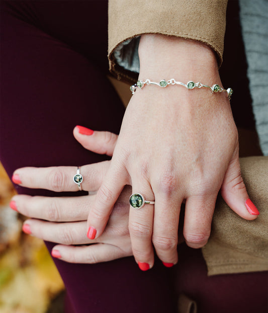 Minimal Green Amber Bracelet